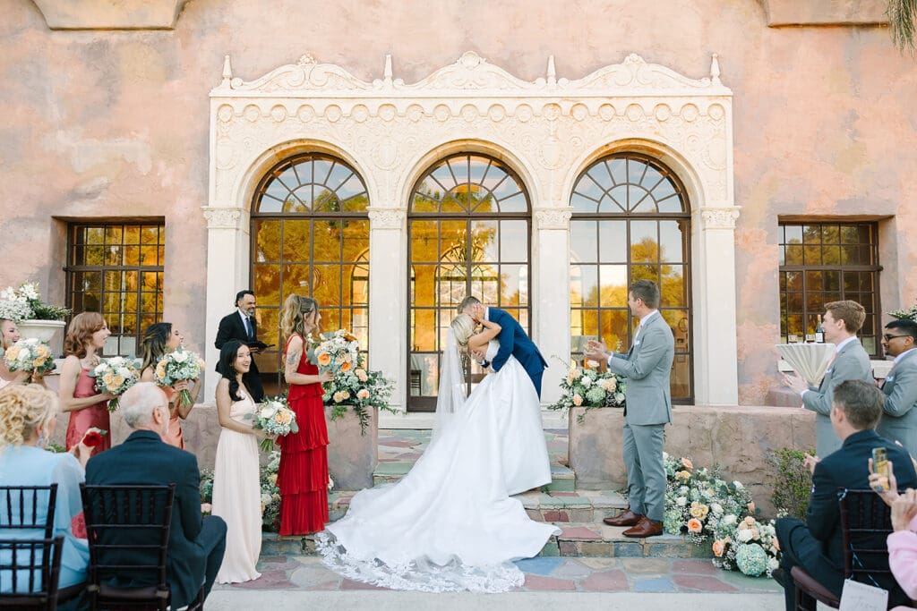 outdoor wedding ceremony at The Howey Mansion captured by Jennifer Holly Photography