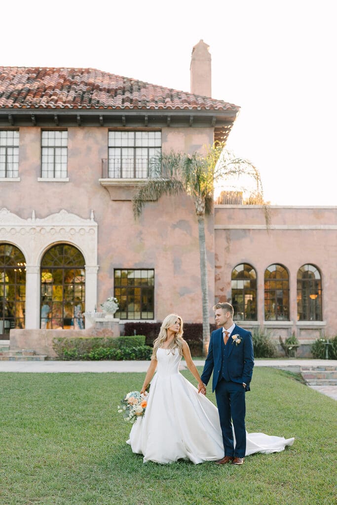 bride and groom outdoor wedding portrait at The Howey Mansion captured by Jennifer Holly Photography