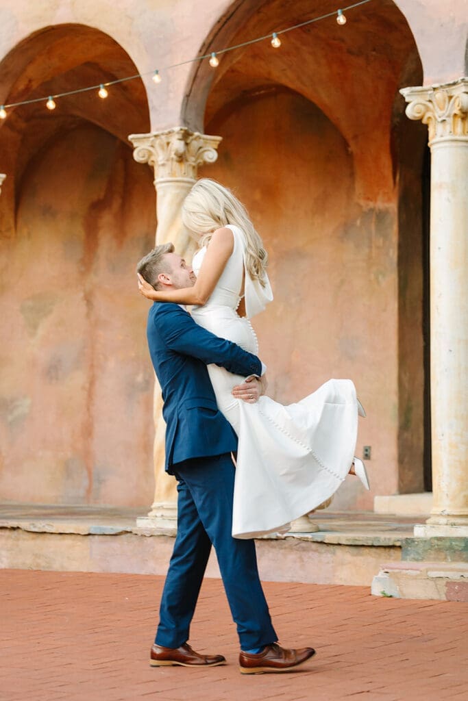 bride and groom first dance at their outdoor wedding reception at The Howey Mansion captured by Jennifer Holly Photography