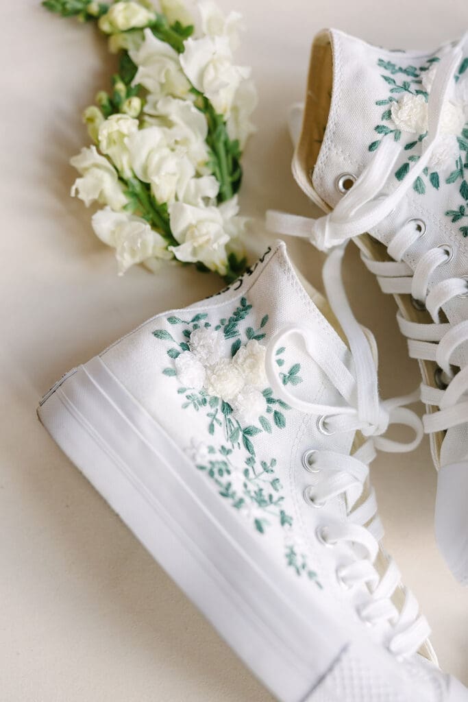 green and white wedding sneakers at Florida mansion wedding venue, Luxmore Grande Estate, captured by Jennifer Holly Photography