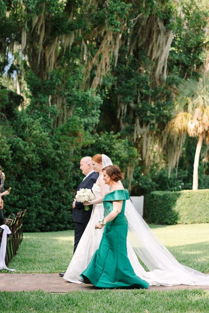 outdoor ceremony at Florida mansion wedding venue, Luxmore Grande Estate, captured by Jennifer Holly Photography