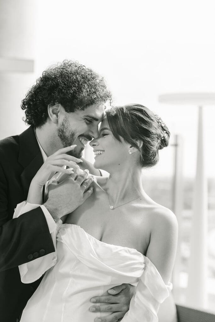 bride and groom in downtown Orlando in an elopement portrait captured by Jennifer Holly Photography, an Orlando elopement and wedding photographer