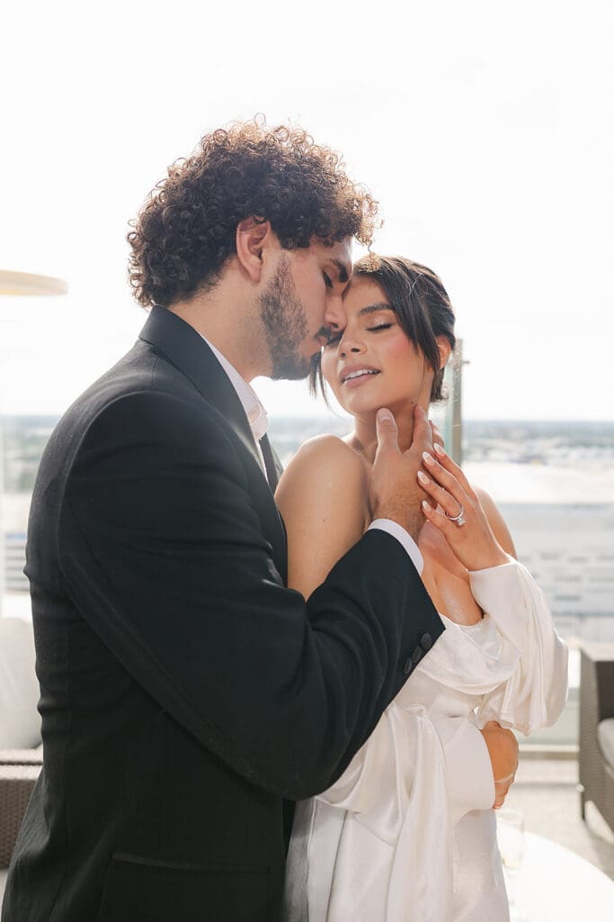 bride and groom in downtown Orlando in an elopement portrait captured by Jennifer Holly Photography, an Orlando elopement and wedding photographer