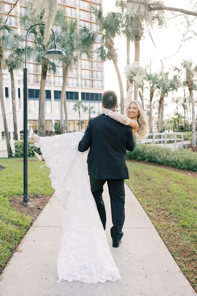 outdoor wedding bride and groom portrait at Hyatt Regency Grand Cypress Resort in Orlando, Florida, captured by Jennifer Holly Photography